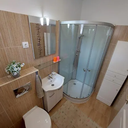 E-tekergok Haza Guest house Bukkzserc